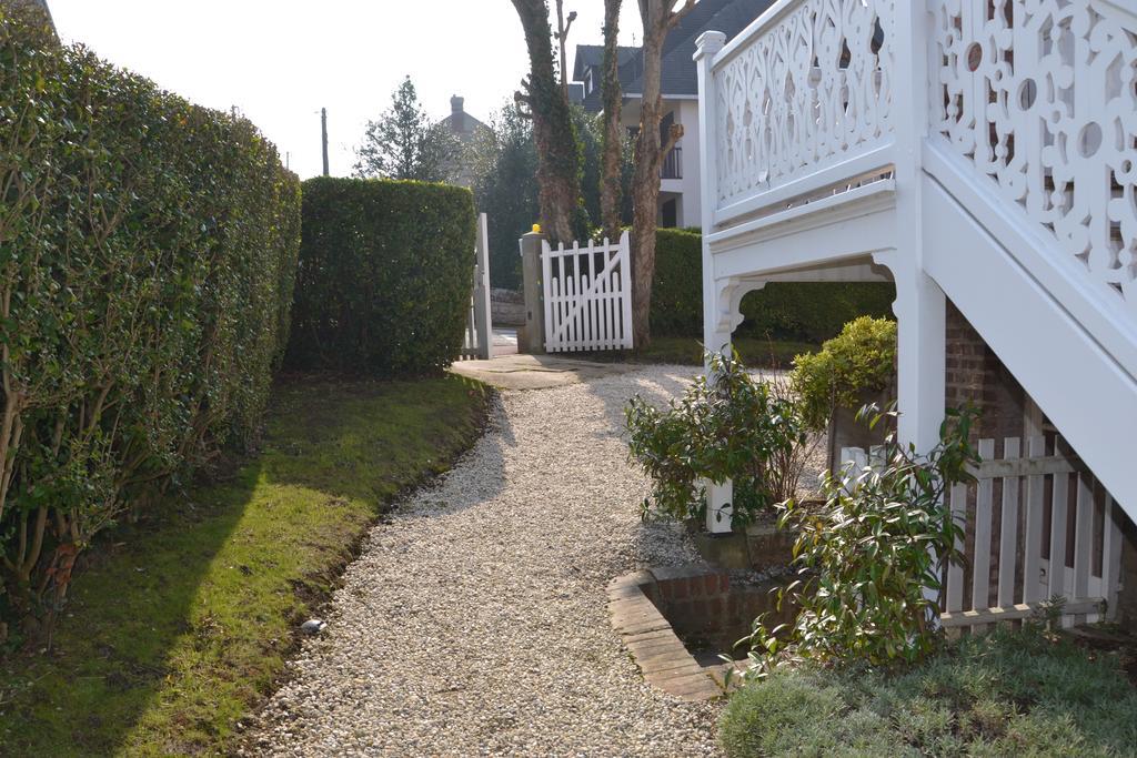 Guesthouse La Mascotte Villers-sur-Mer Ngoại thất bức ảnh
