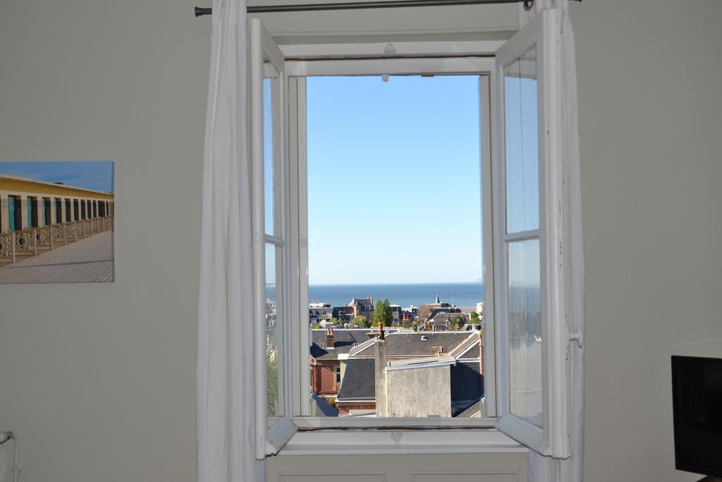Guesthouse La Mascotte Villers-sur-Mer Ngoại thất bức ảnh